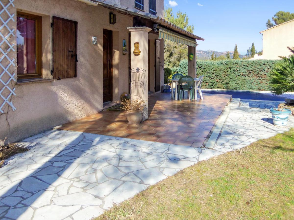 Villa Avec Piscine A Saint-Raphael Et Vue Sur La Montagne Esterno foto