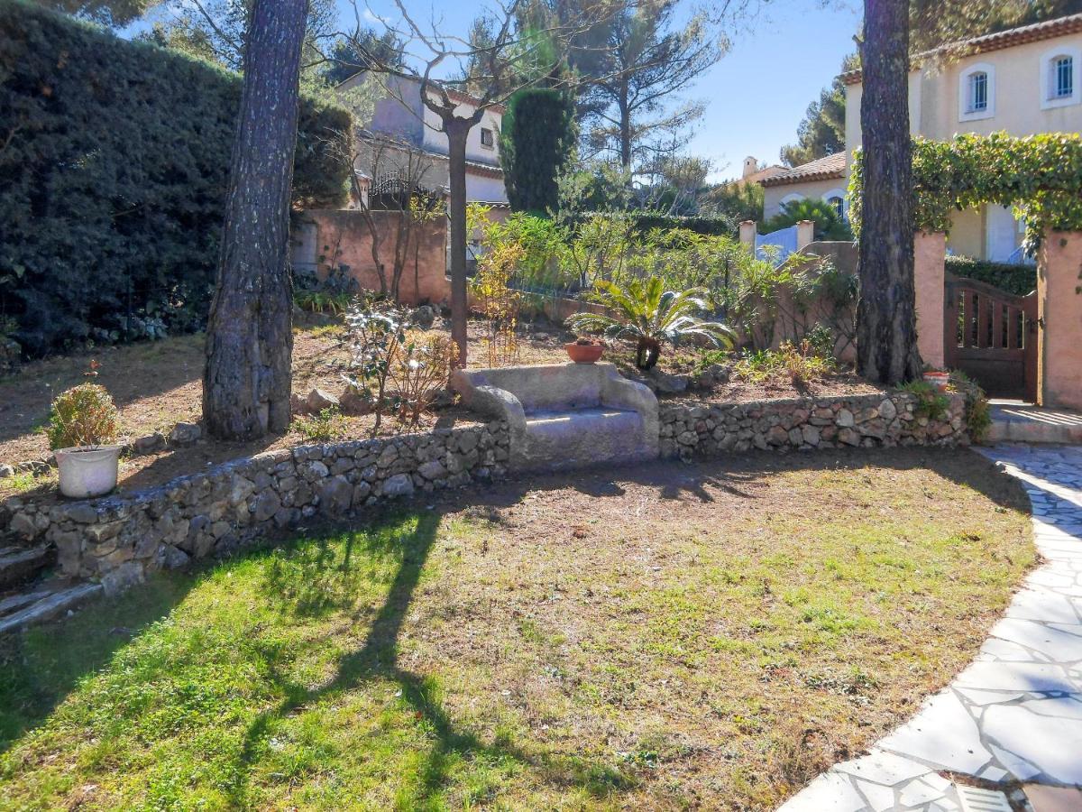 Villa Avec Piscine A Saint-Raphael Et Vue Sur La Montagne Esterno foto